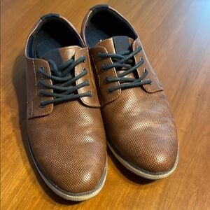 Classic Brown Big boy, size 5 Derby comfortable dress shoes